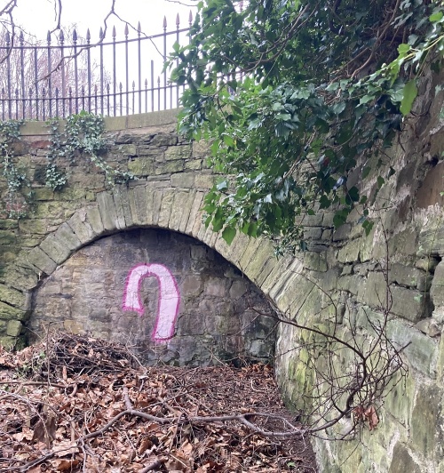 Click to view full size Mill lade arch at Mackenzie Bridge